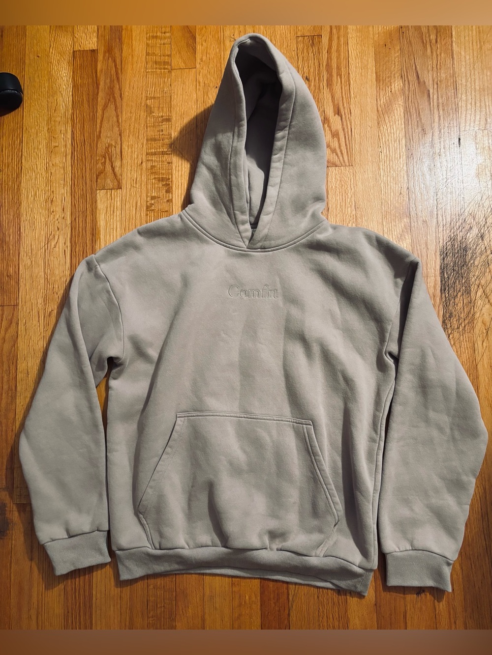 Comfrt Tan Pullover Hoodie Pockets Embroidered Logo Size L